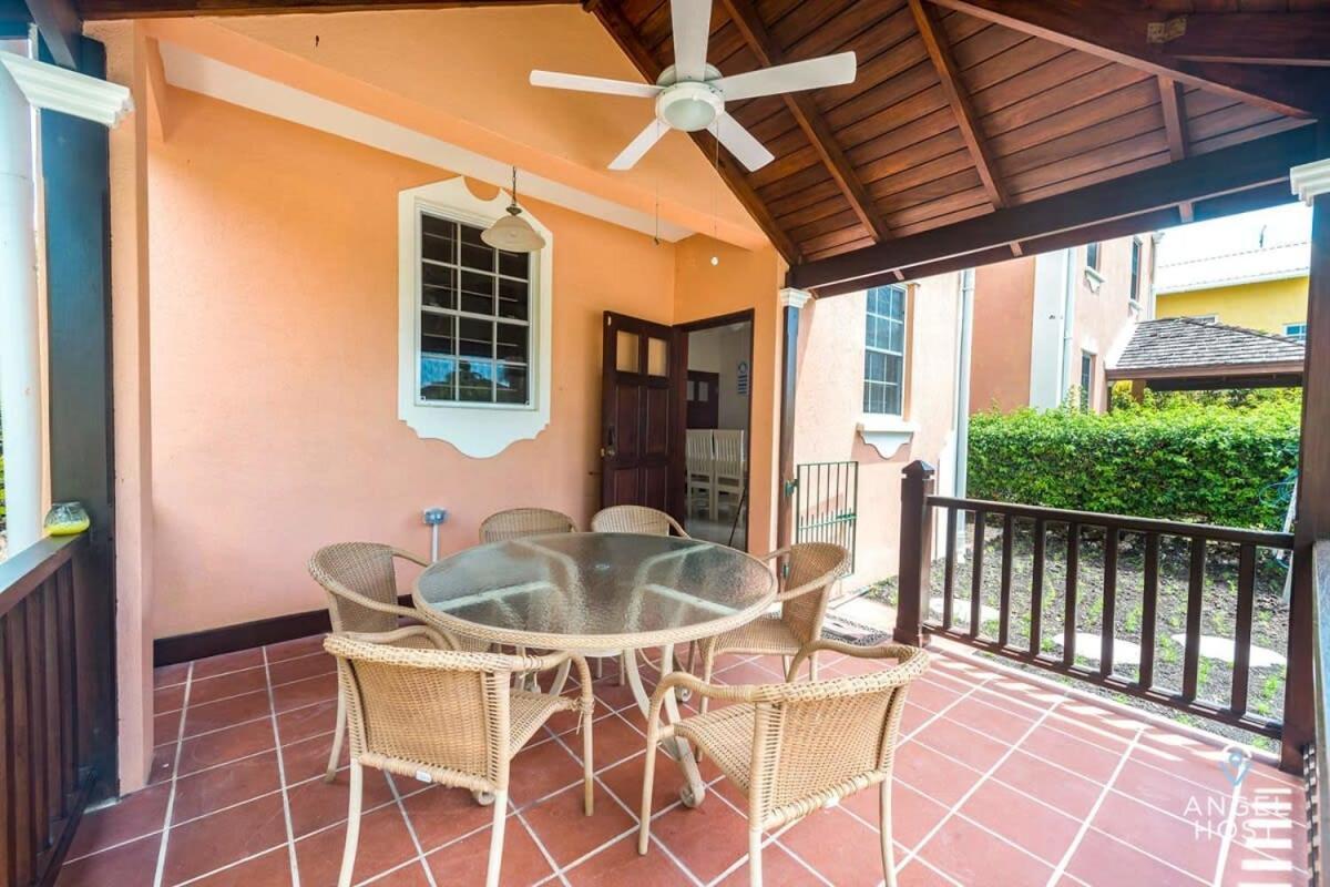 2-Story Townhome With Private Pool, Ideal For Group! Christchurch Exterior foto
